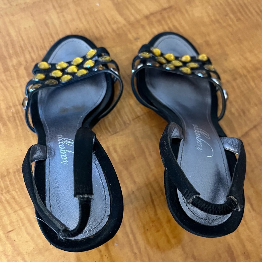 RAGAZZA Black and Gold High Heel Slingbacks - Picture 3 of 7
